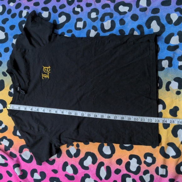 💟3 for $10💟L.A. Embroidered Black Tee - Picture 5 of 6